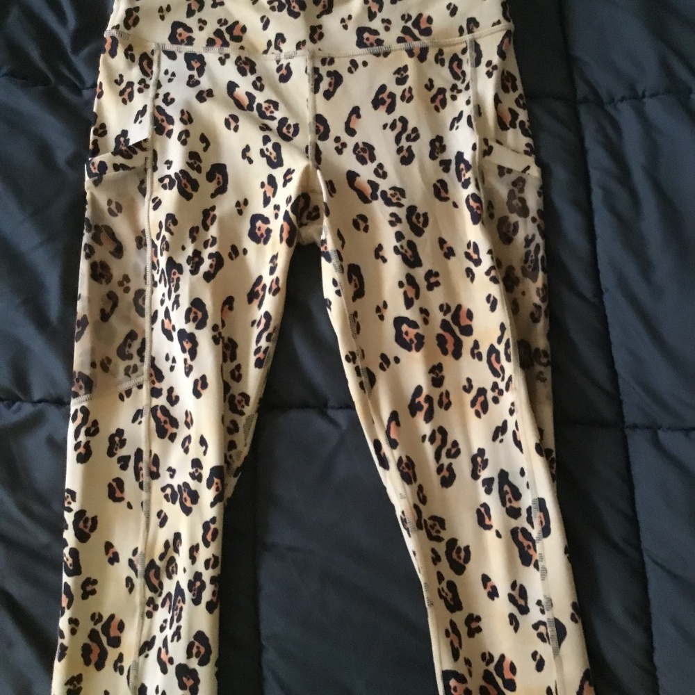 Fabletics leopard leggings